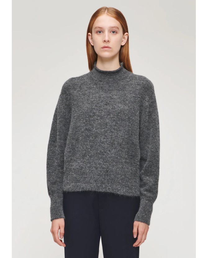 Zenggi | Lightweight wool funnel neck pullover